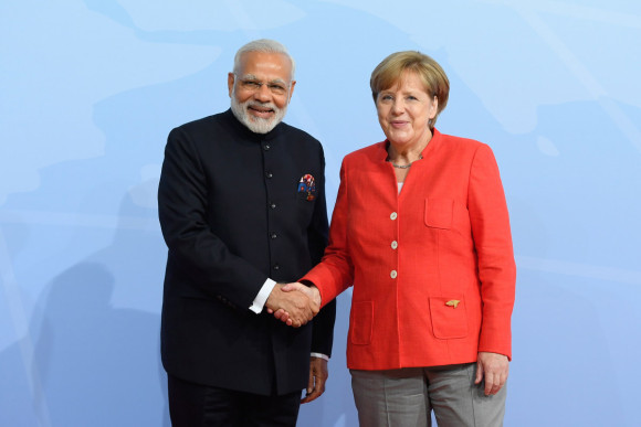 Federal Chancellor Angela Merkel welcomes the Prime Minister of India, Narendra Modi, to the G20 Summit in Hamburg. 